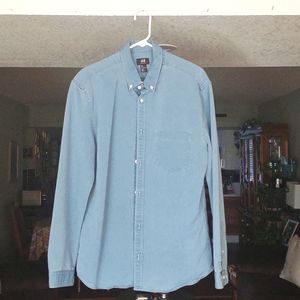 blue long sleeve denim shirt